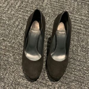 Baldan Made in Italy Black Suede Heels